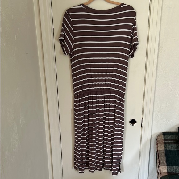 Brown Striped Casual Dress - Picture 4 of 4